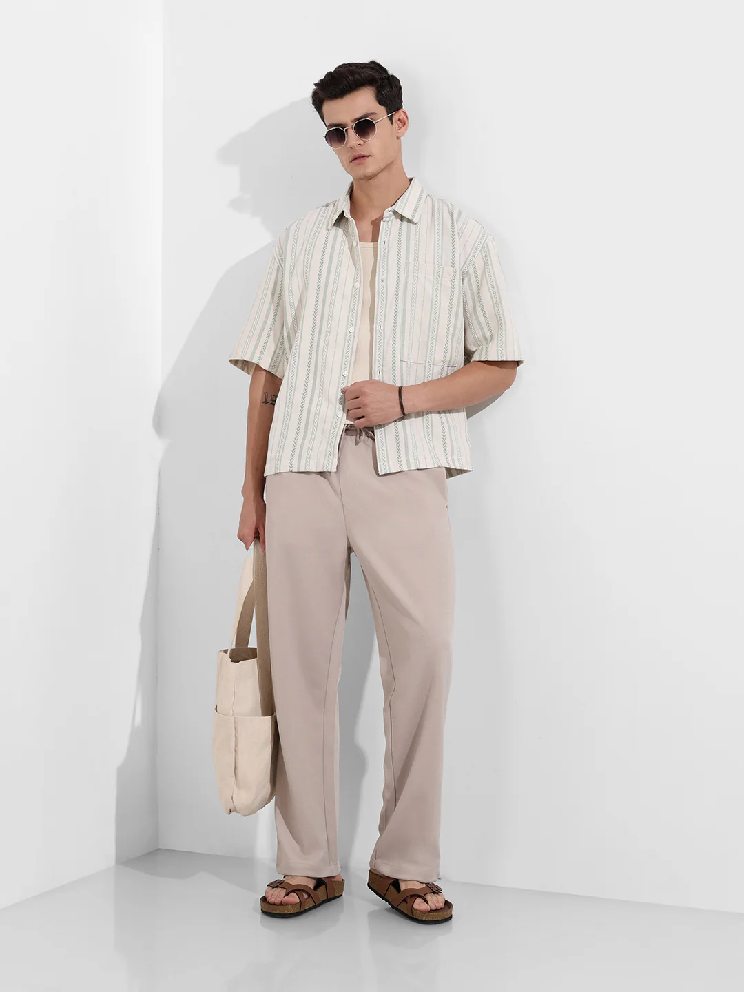 Men's Green Boxy Fit Resort Wear Textured Shirt - Image 4