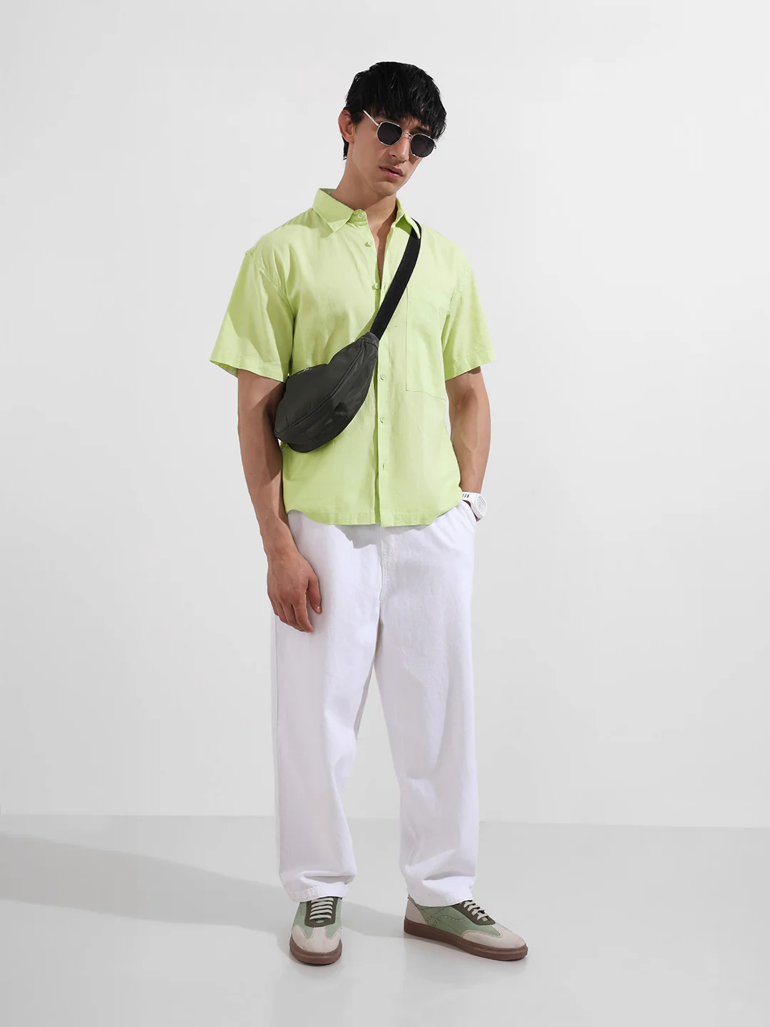 Men's Green Relaxed Fit Casual Shirt - Image 4