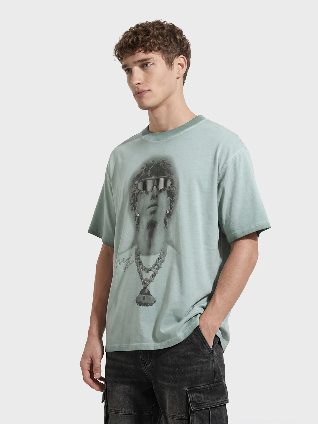 Men's Green Relaxed Fit Graphic Printed 240 GSM Street Wear T-Shirt - Image 4