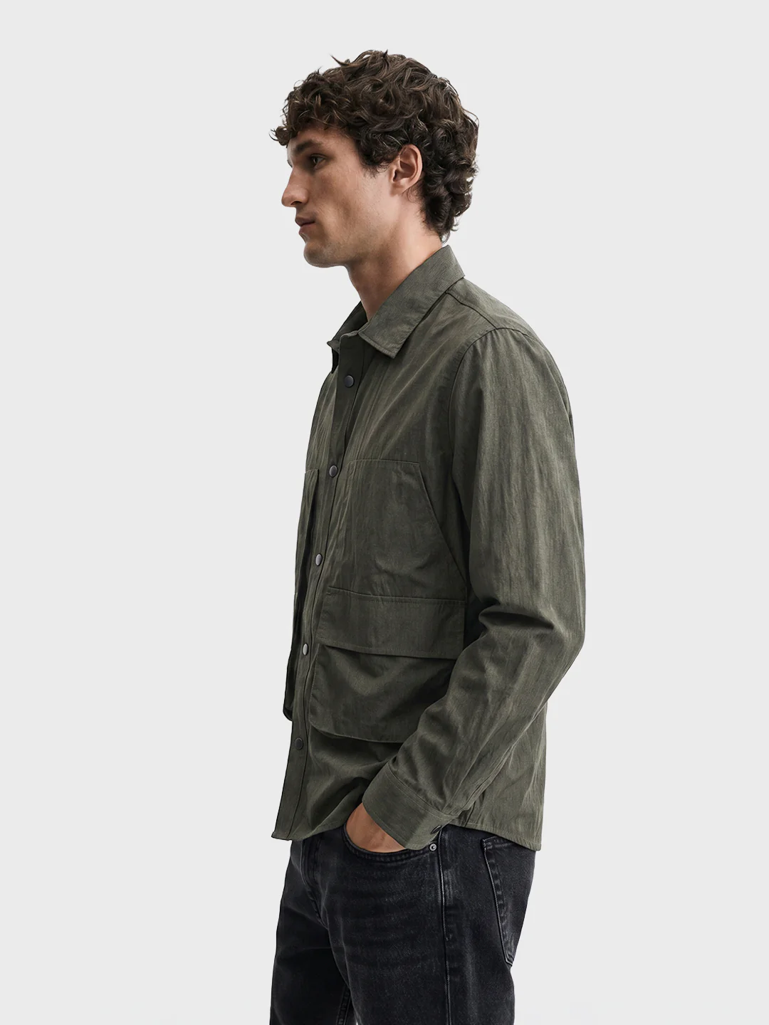 Men's Green Relaxed Fit Solid Casual Shirts - Image 2