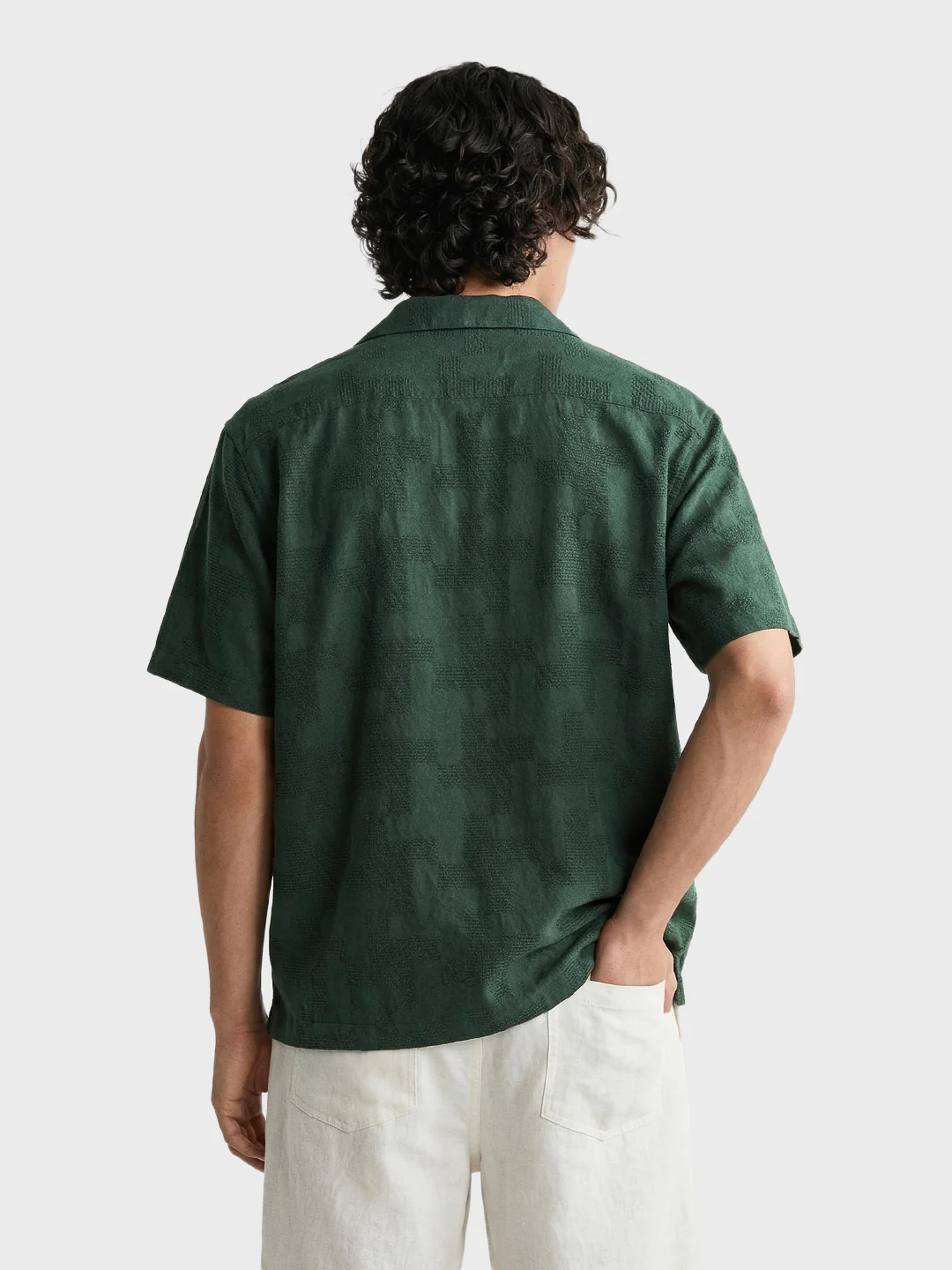 Men's Green Relaxed Fit Solid Casual Shirt - Image 5