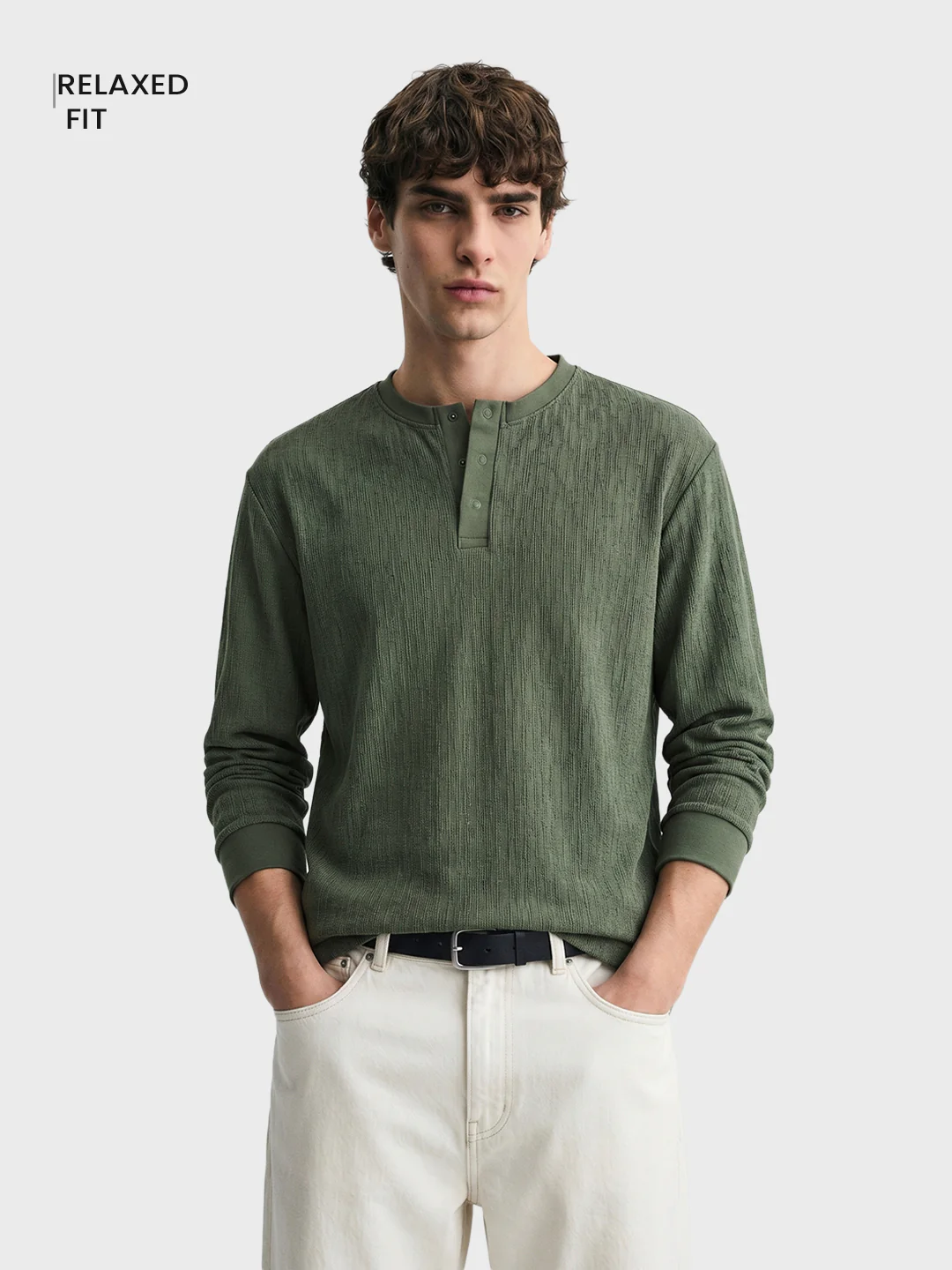 Men's Green Relaxed Fit Solid Casual T-Shirts - Image 2