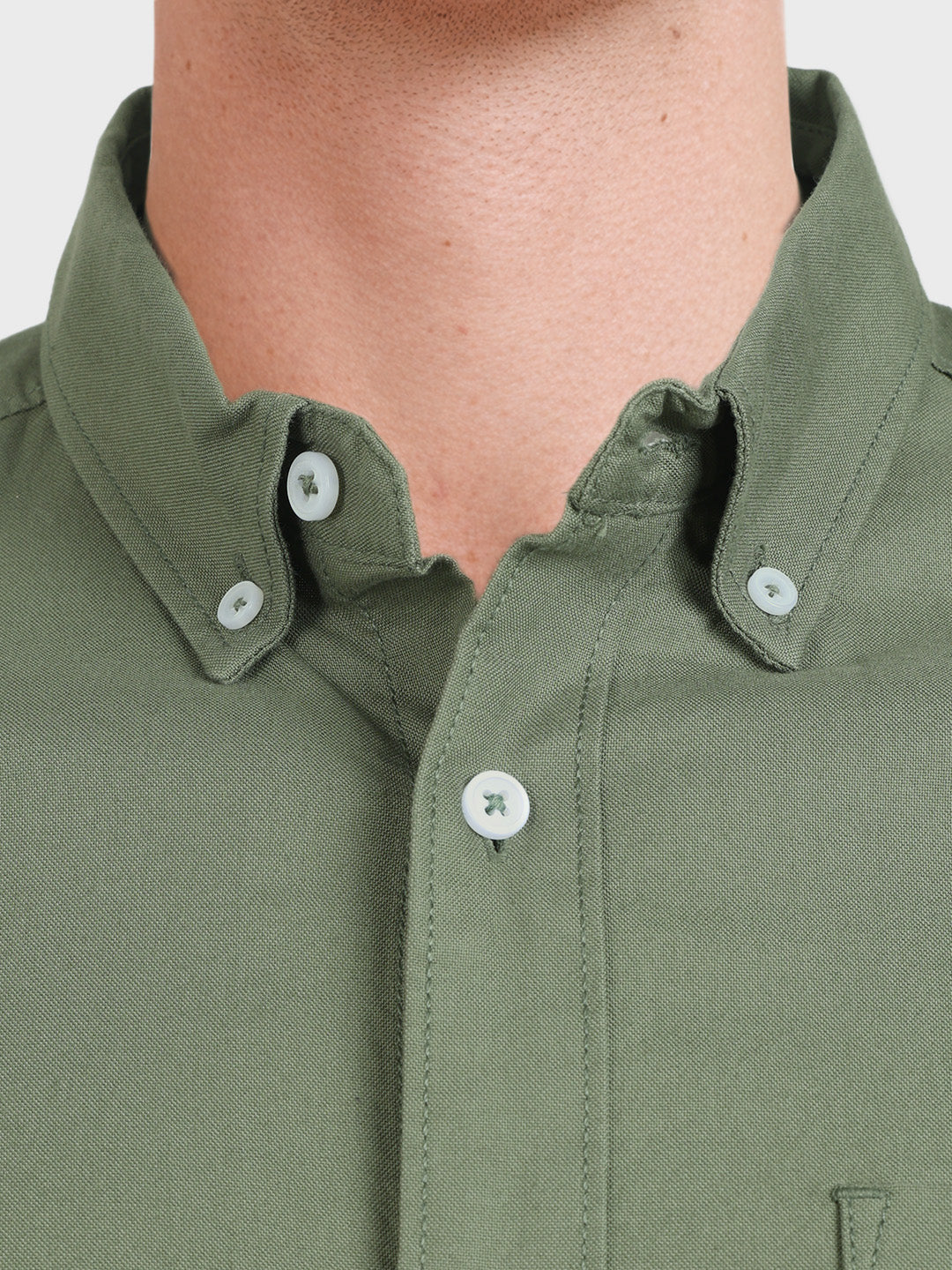Men's Green Oversized Fit Solid Casual Shirt - Image 3