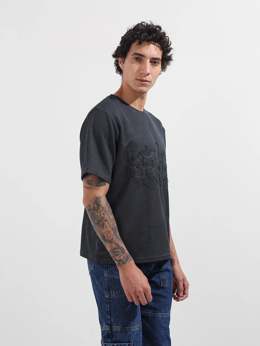 Men's Grey Boxy Fit Textured Casual T-Shirt - Image 4