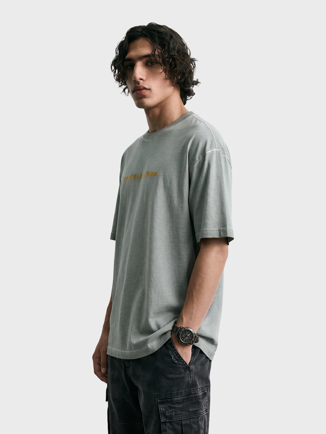 Men's Grey Relaxed Fit Graphic Printed 240 GSM Street Wear T-Shirt - Image 4