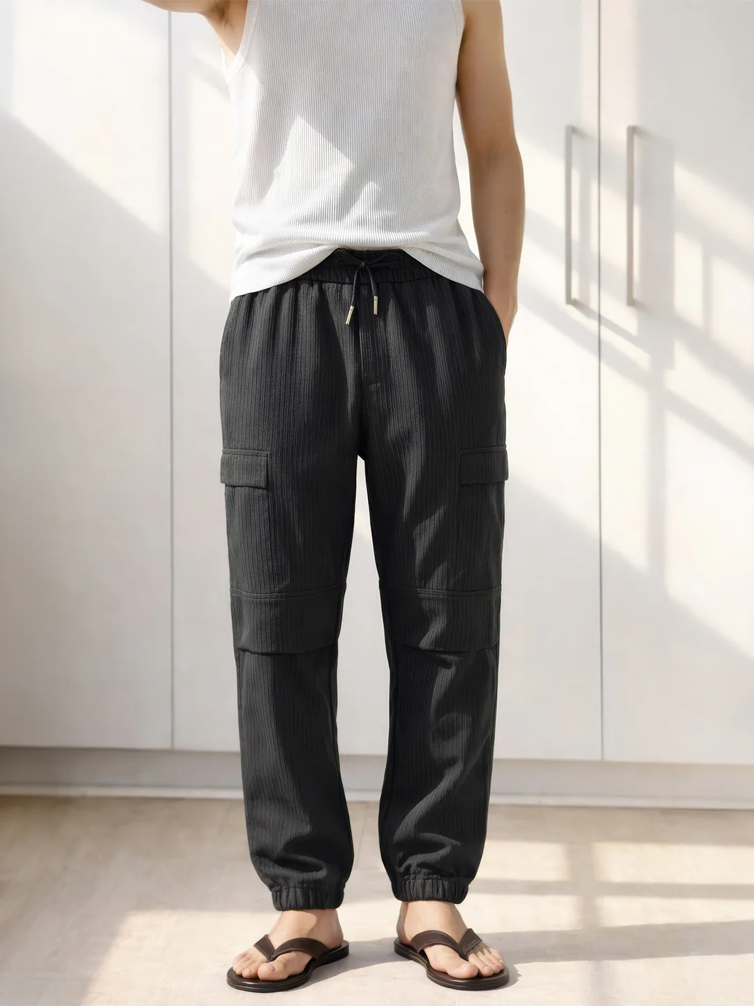 Men's Grey Relaxed Fit Solid Casual Joggers