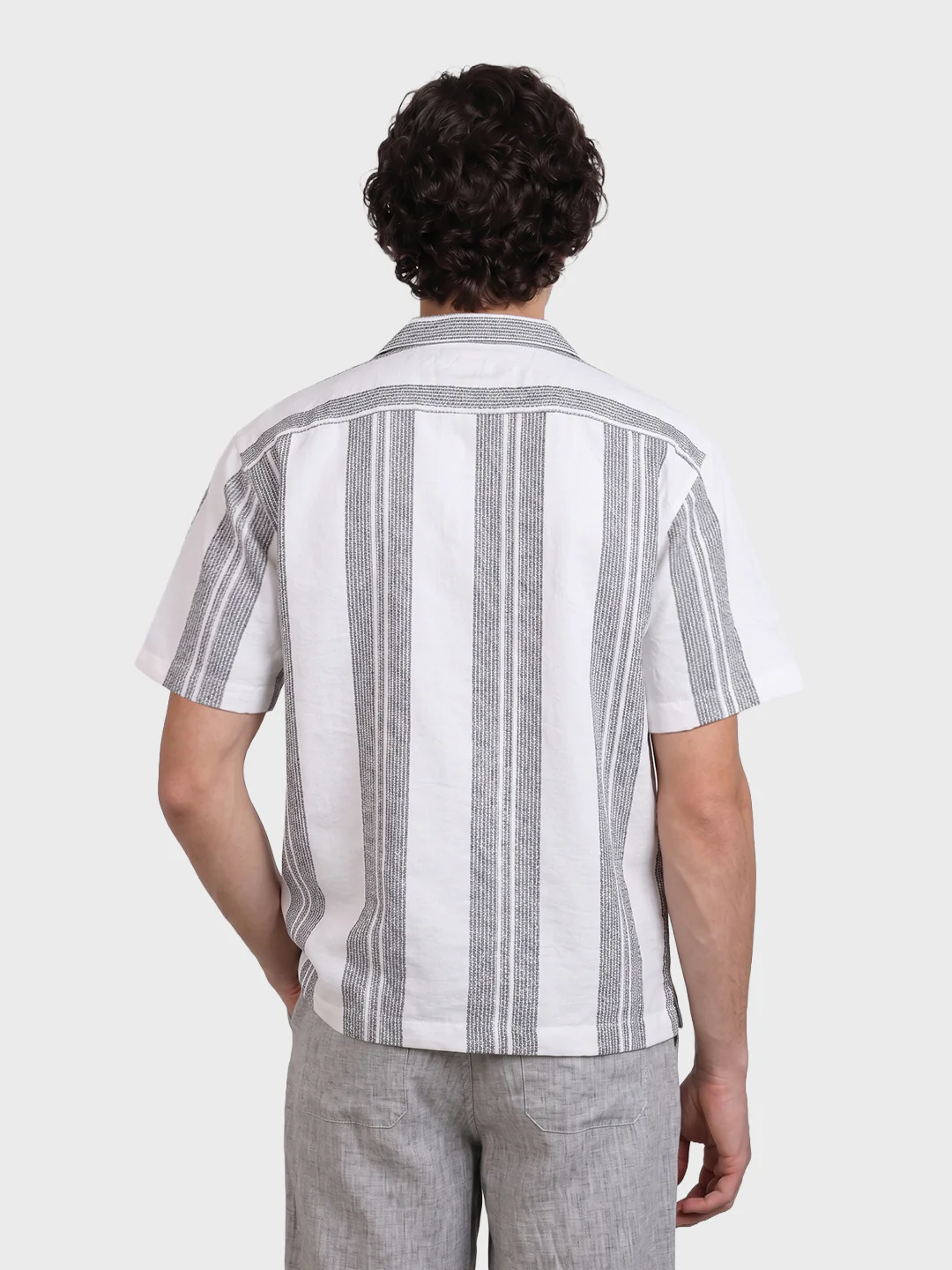 Men's Grey Relaxed Fit Striped Resort Wear Shirt - Image 5