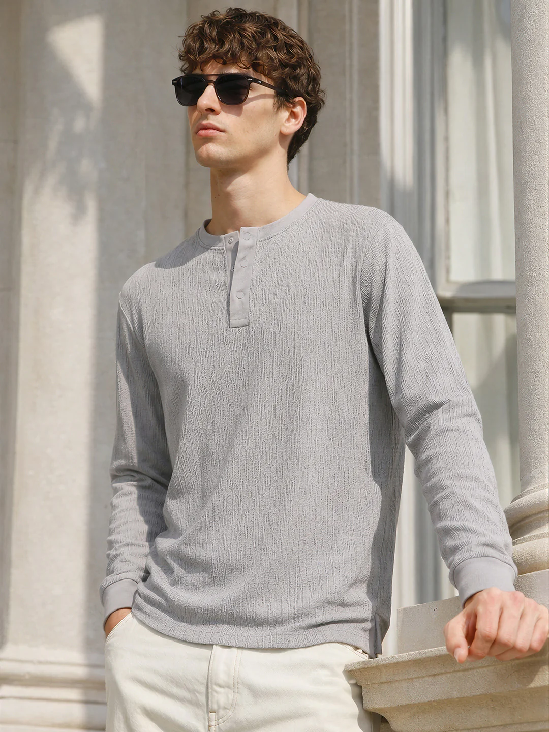 Men's Grey Relaxed Fit Solid Casual T-Shirts