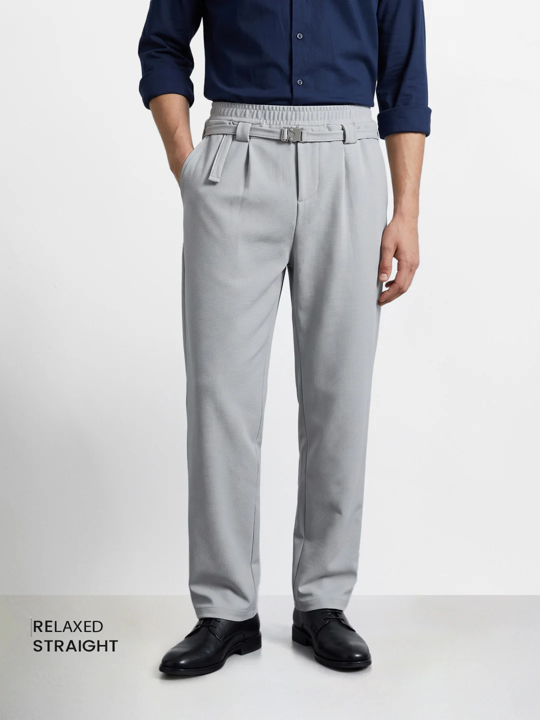 Men's Grey Relaxed Straight Fit Solid Casual Trousers - Image 2
