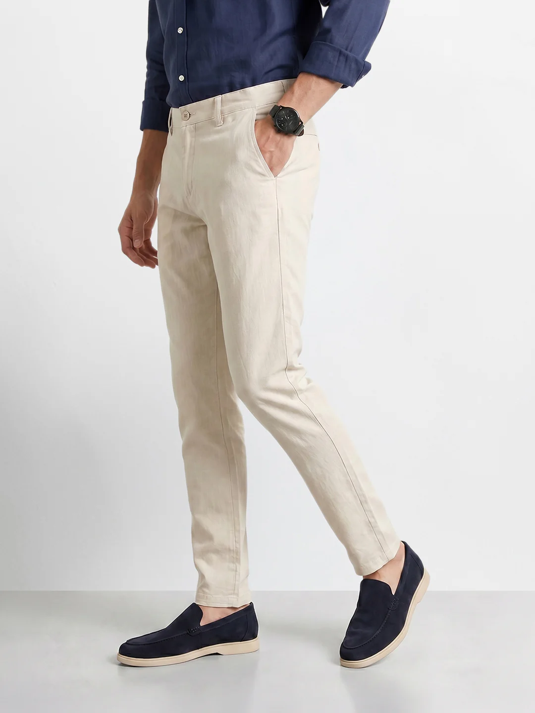 Men's Cream Slim Fit Solid Casual Chinos - Image 4