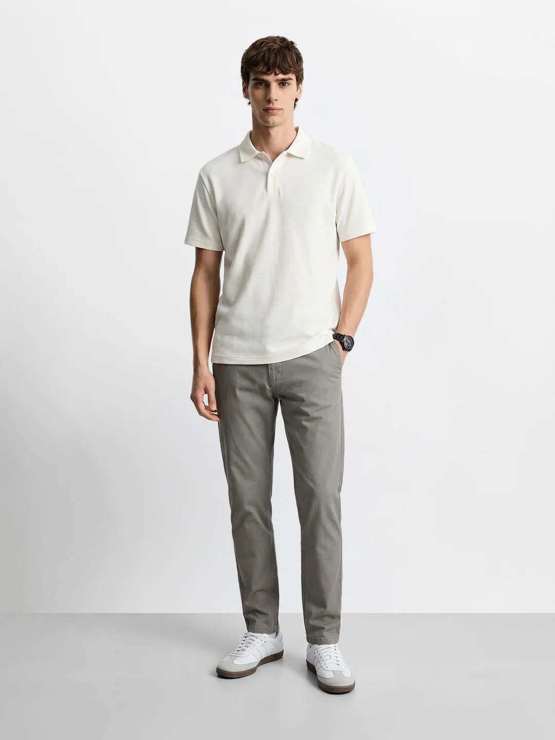 Men's Grey Slim Fit Solid Casual Chinos - Image 6