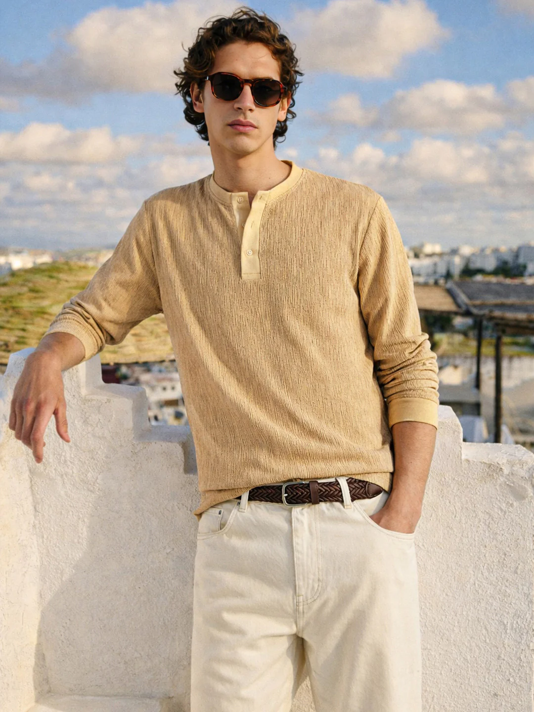 Men's Khaki Relaxed Fit Solid Casual T-Shirts