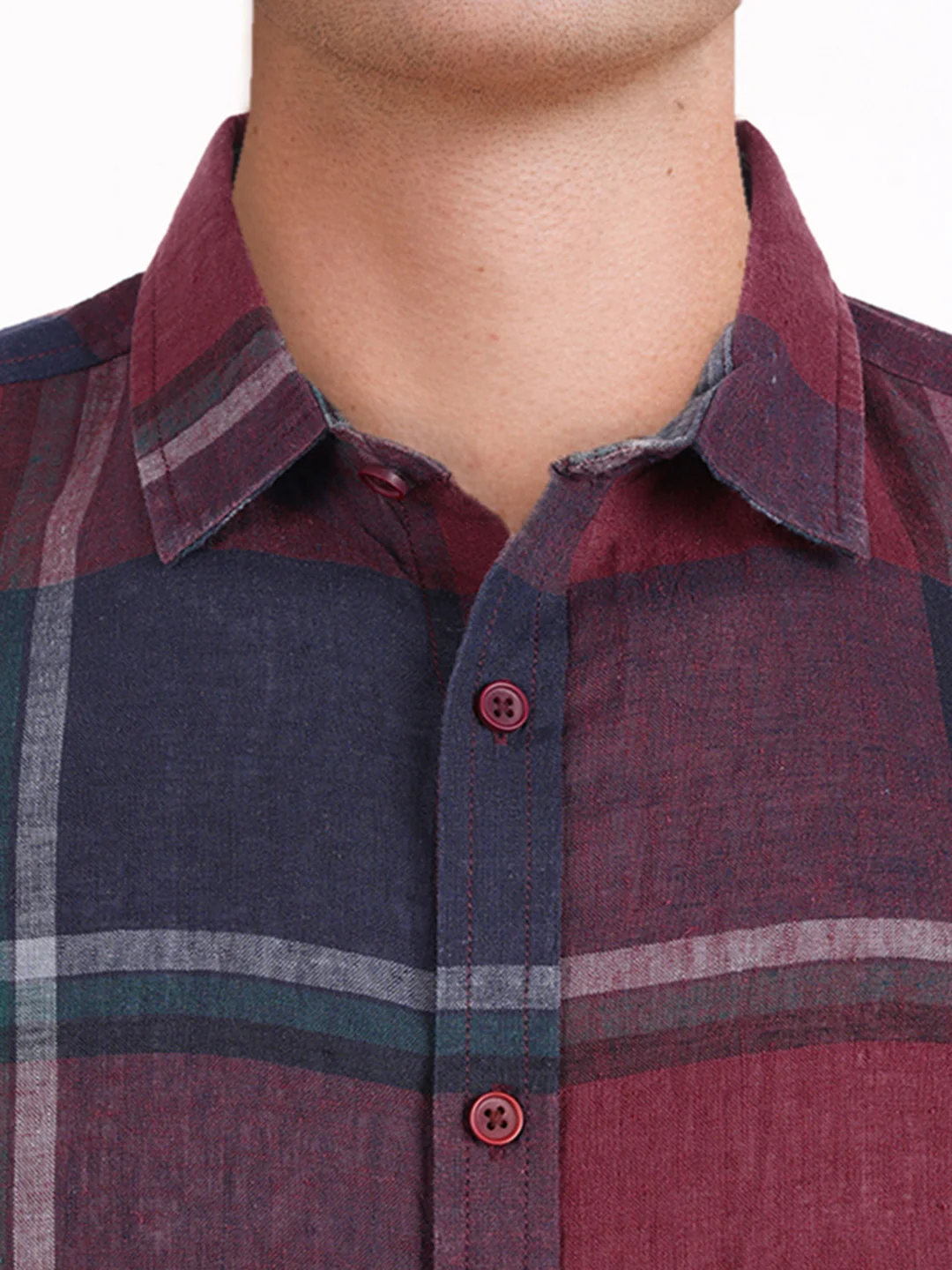 Men's Maroon Slim Fit Checked Casual Shirt - Image 3