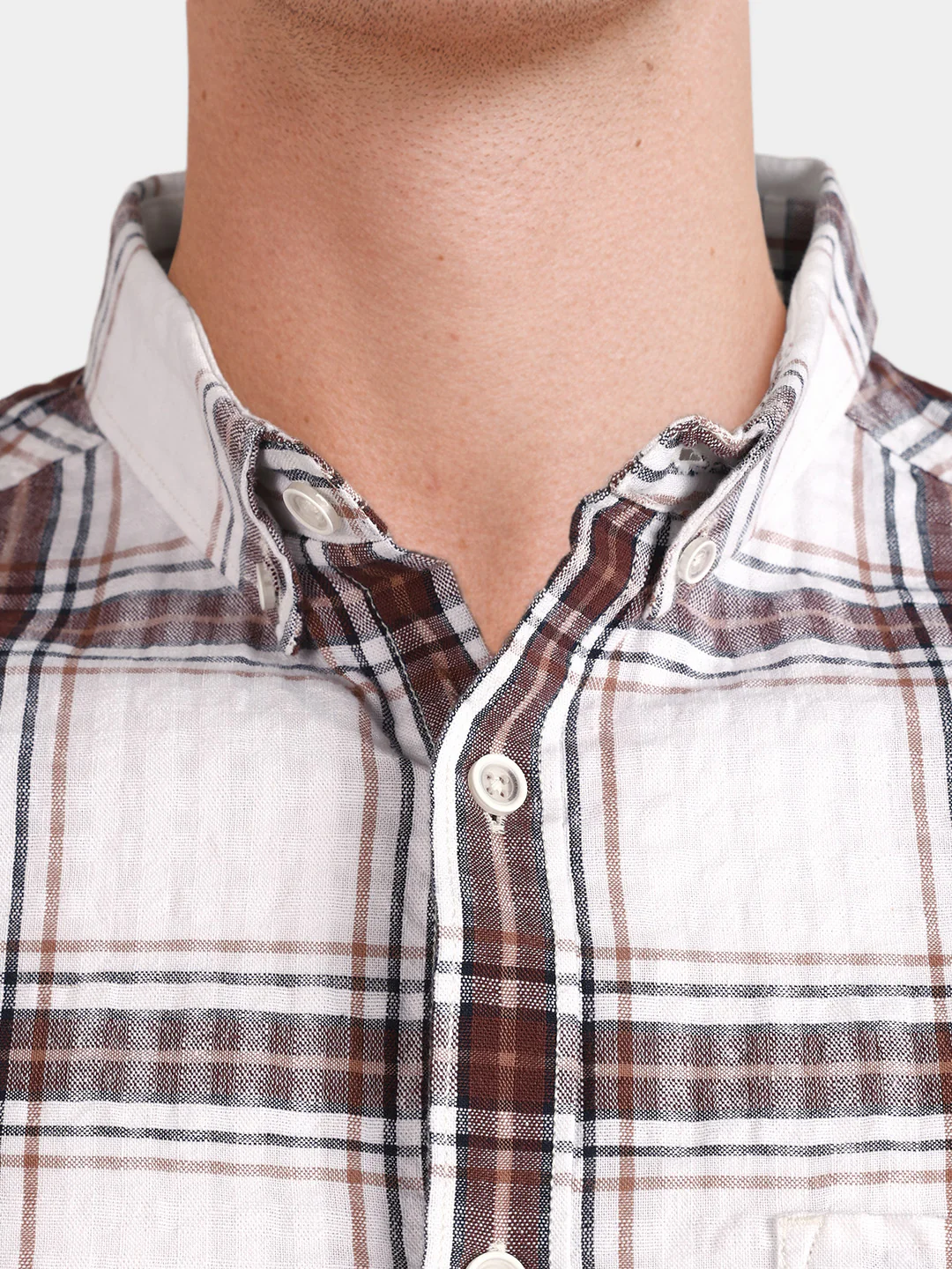 Men's Maroon Slim Fit Checkered Casual Shirt - Image 3