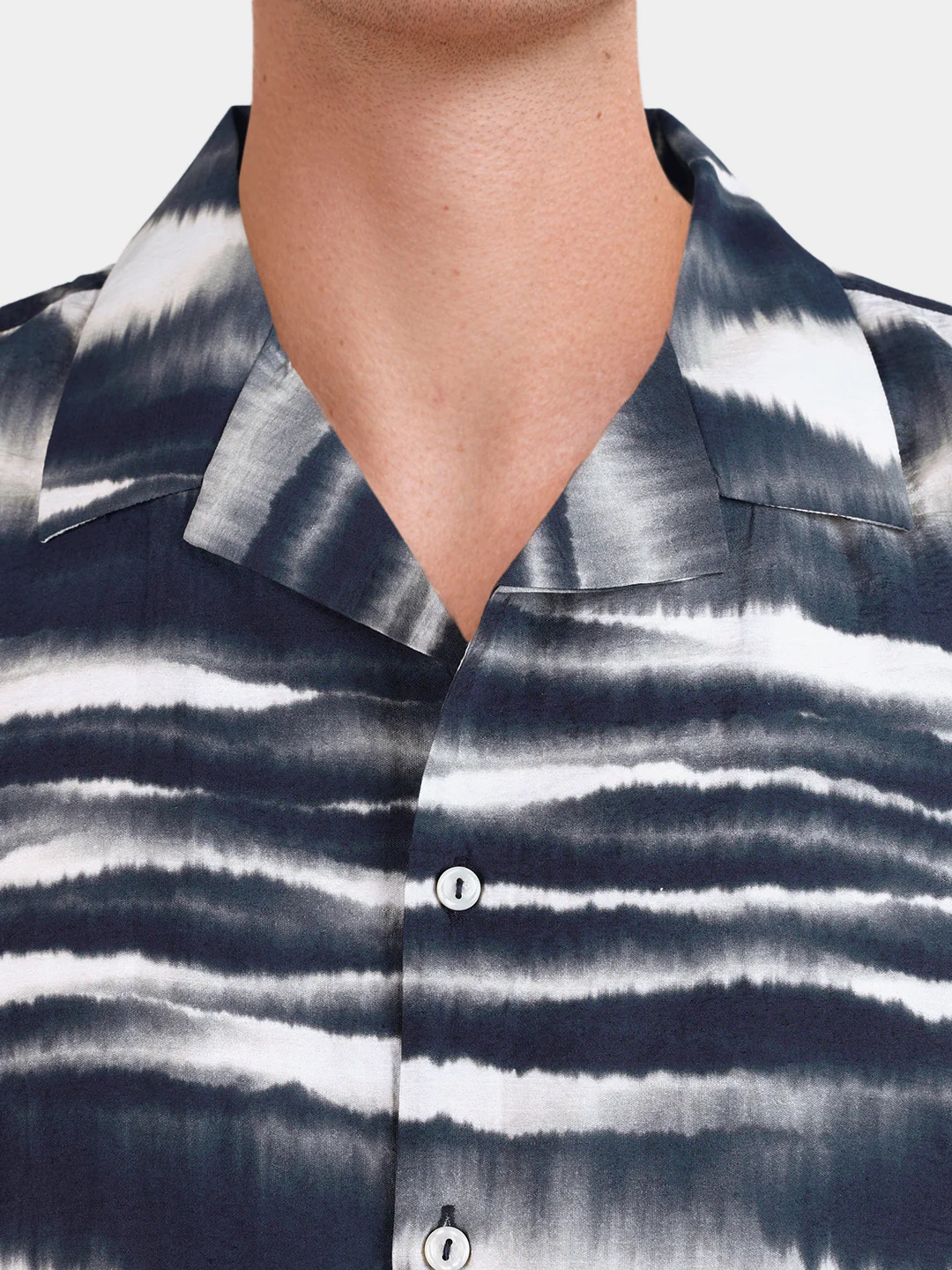 Men's Navy Blue Relaxed Fit Printed Resort Wear Shirt - Image 3