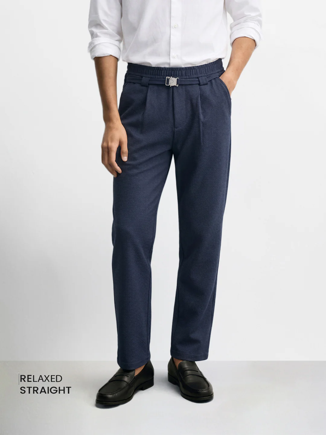 Men's Navy Blue Relaxed Staright Fit Solid Casual Trousers - Image 2