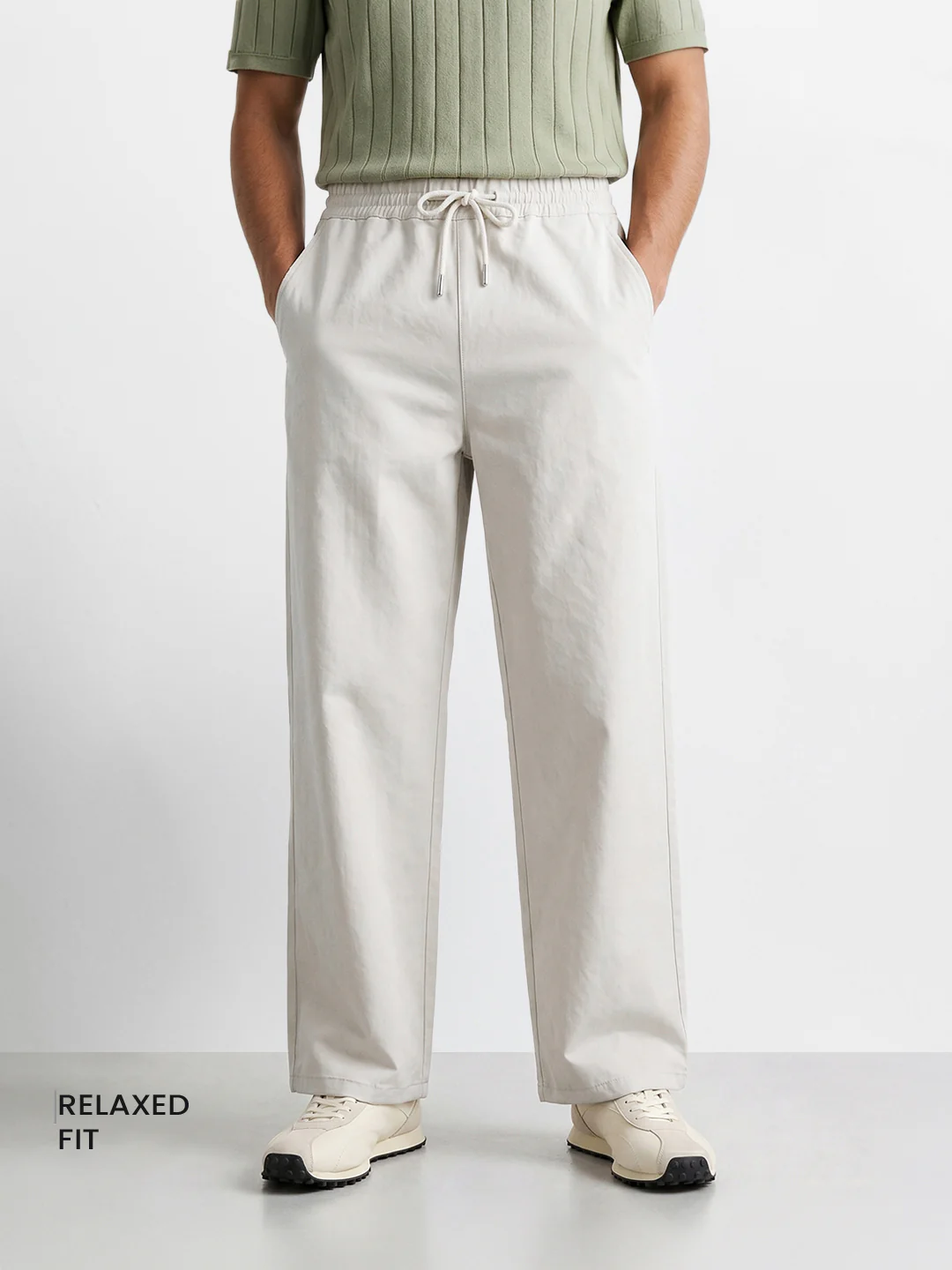 Men's Off White Relaxed Fit Solid Casual Joggers - Image 2