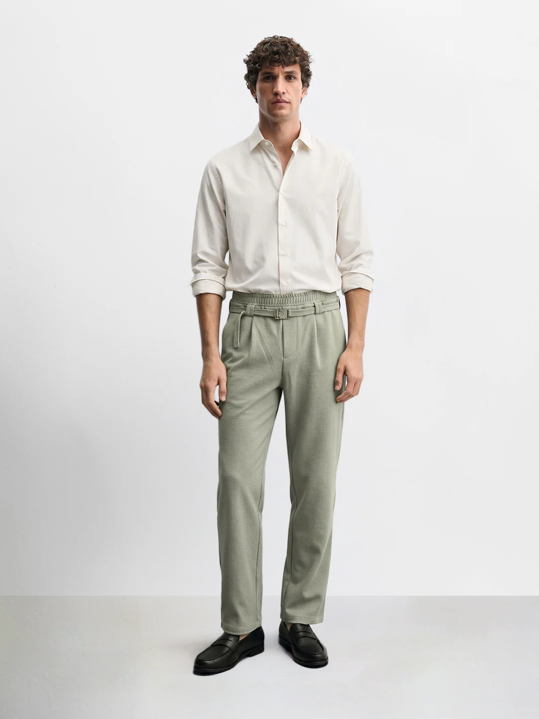 Men's Olive Relaxed Staright Fit Solid Casual Trousers - Image 6