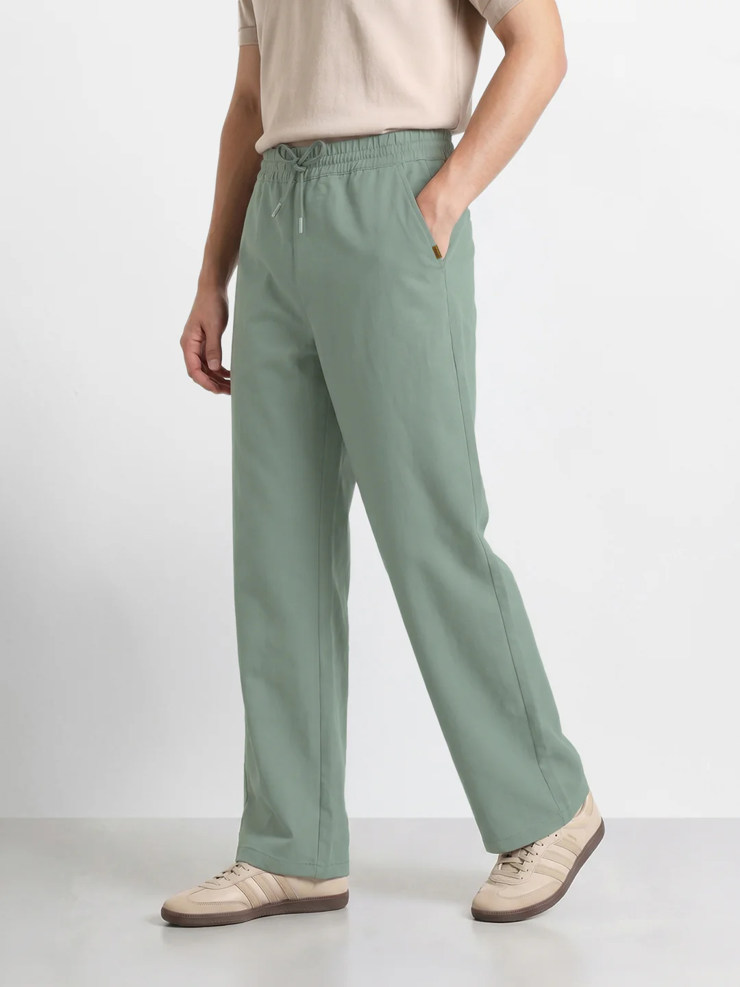 Men's Green Relaxed Fit Solid Casual Joggers - Image 4