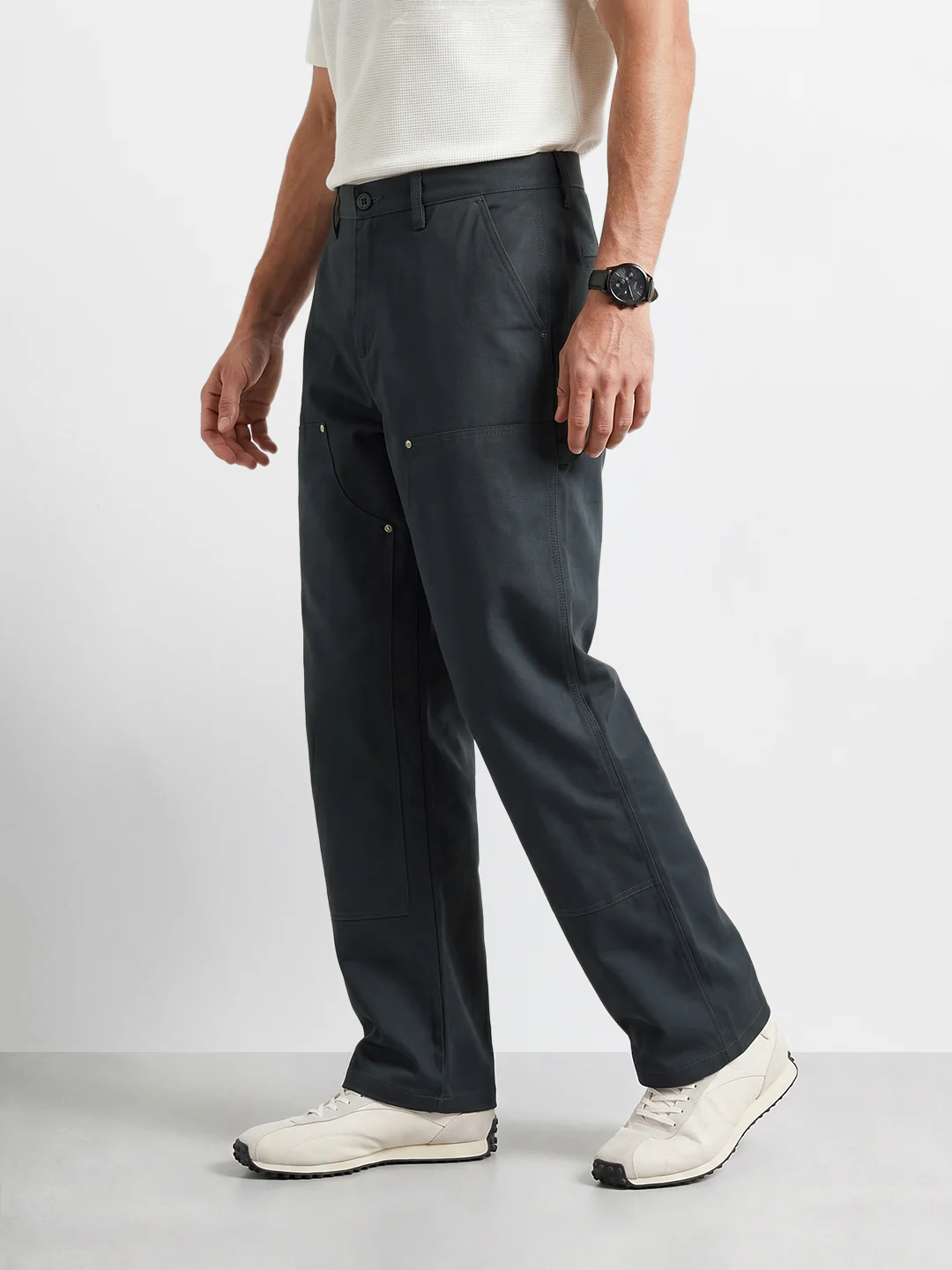 Men's Grey Baggy Fit Solid Utility Trousers - Image 4