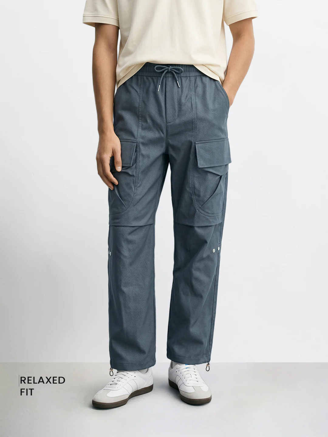 Men's Grey Relaxed Fit Solid Utility Joggers - Image 2