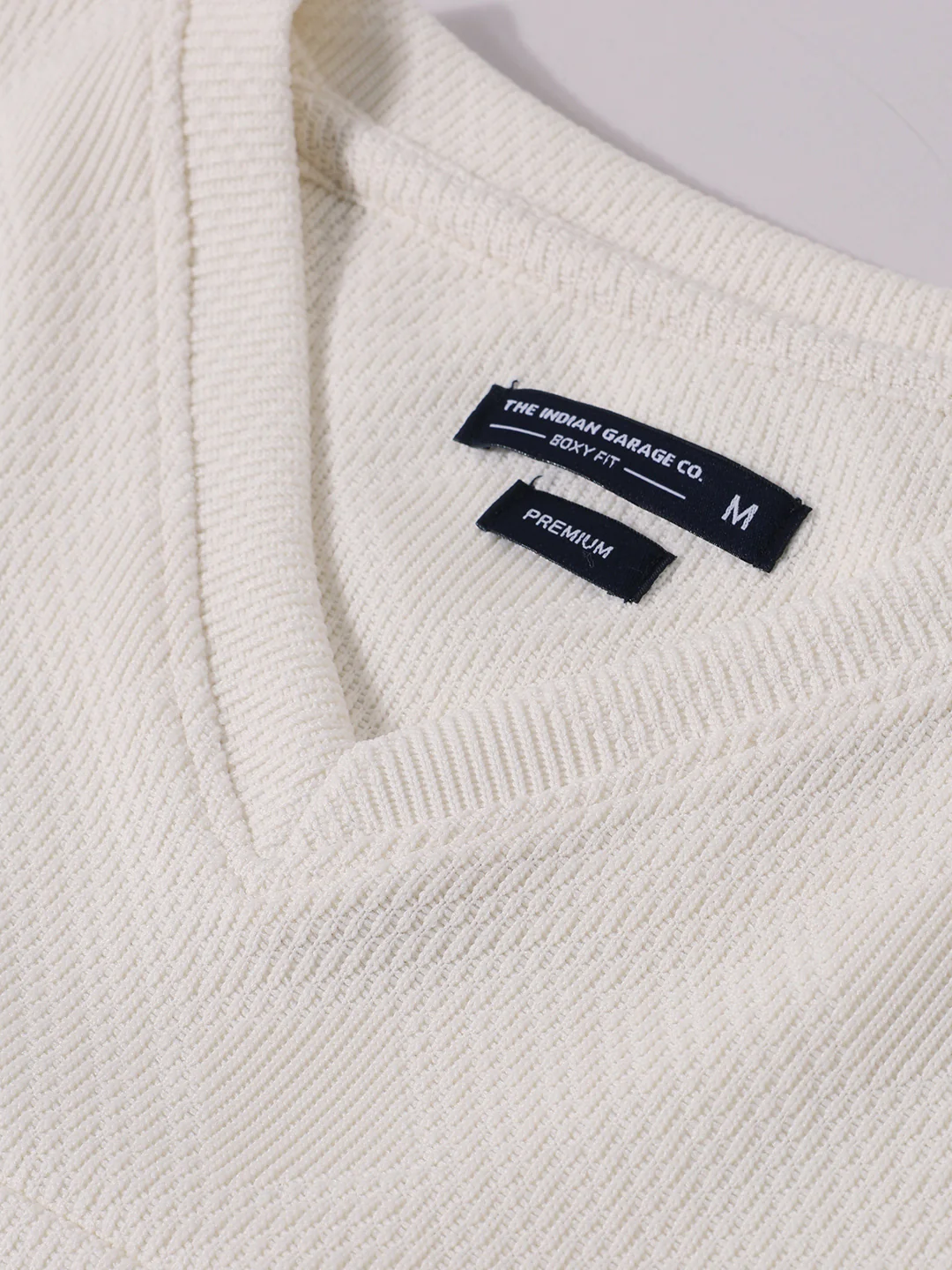 Men's White Boxy Fit Textured Casual T-Shirt - Image 3