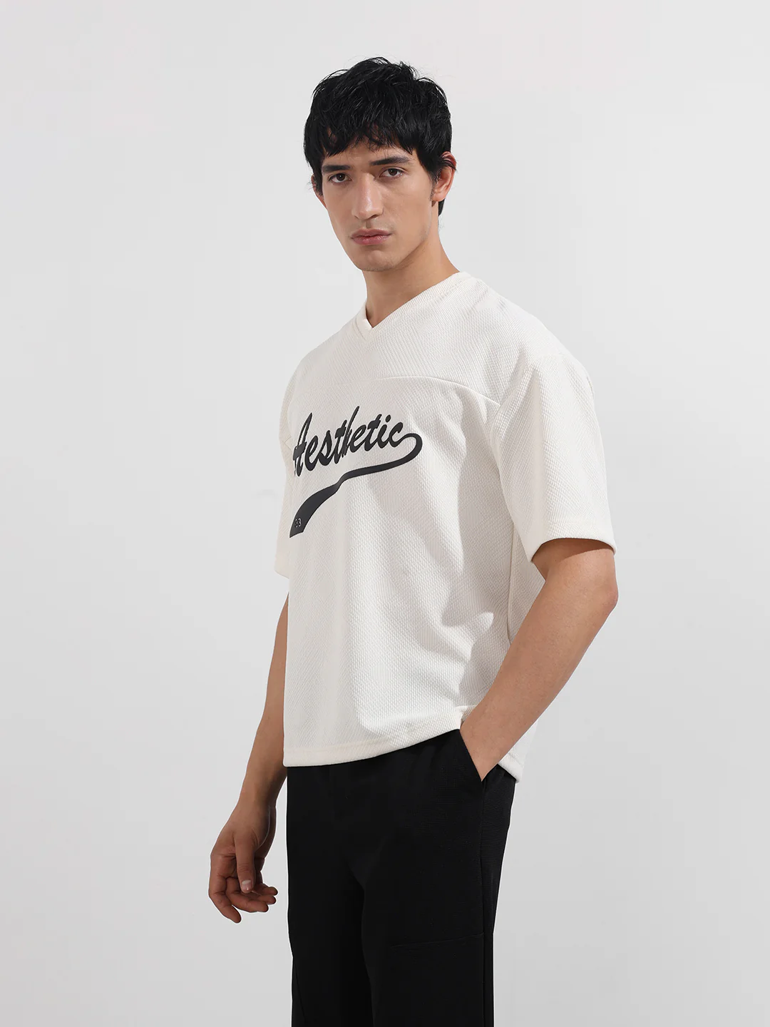 Men's White Boxy Fit Textured Casual T-Shirt - Image 4