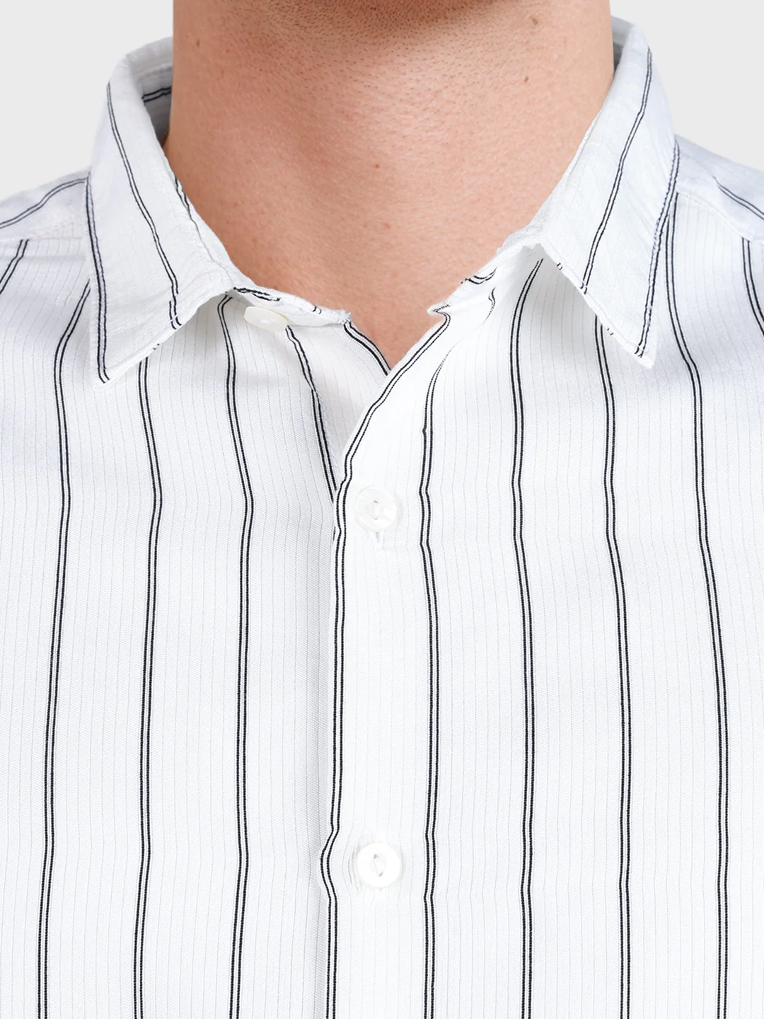 Men's White Super Relaxed Fit Striped Casual Shirt - Image 3
