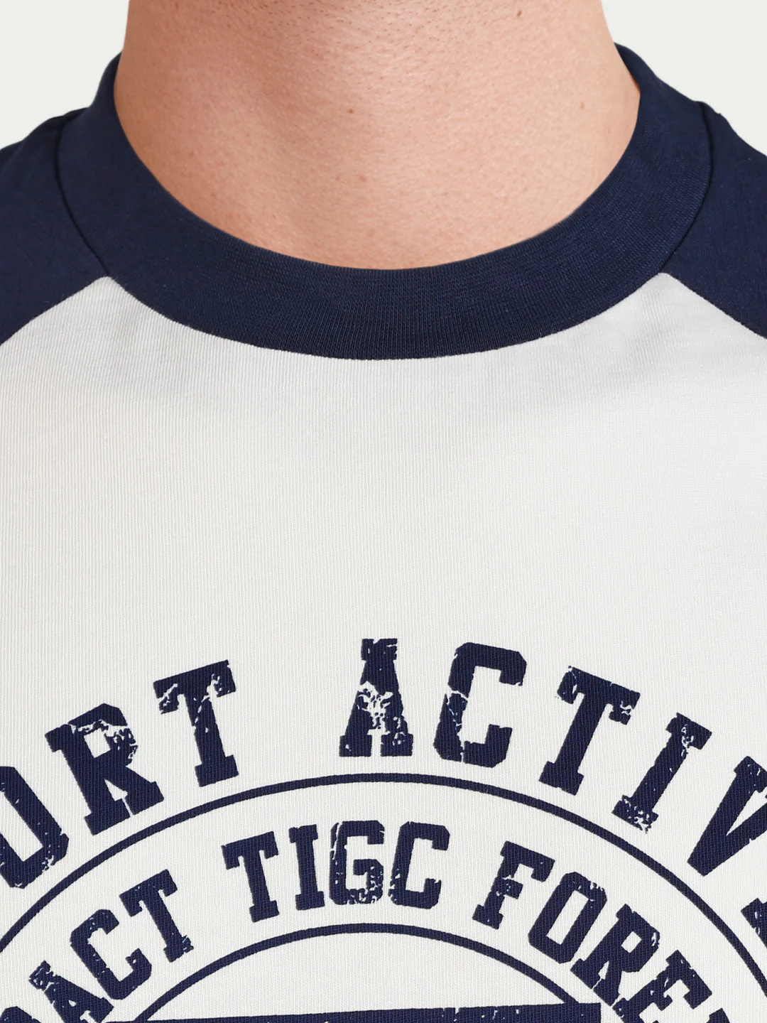 Men's White Relaxed Fit Graphic Printed Casual T-Shirt - Image 3