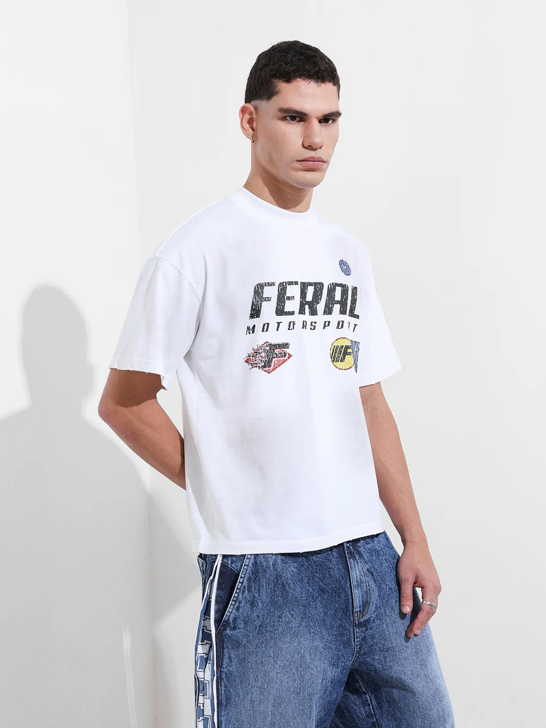Men's White Relaxed Fit Graphic Printed 240 GSM Street Wear T-Shirt - Image 2