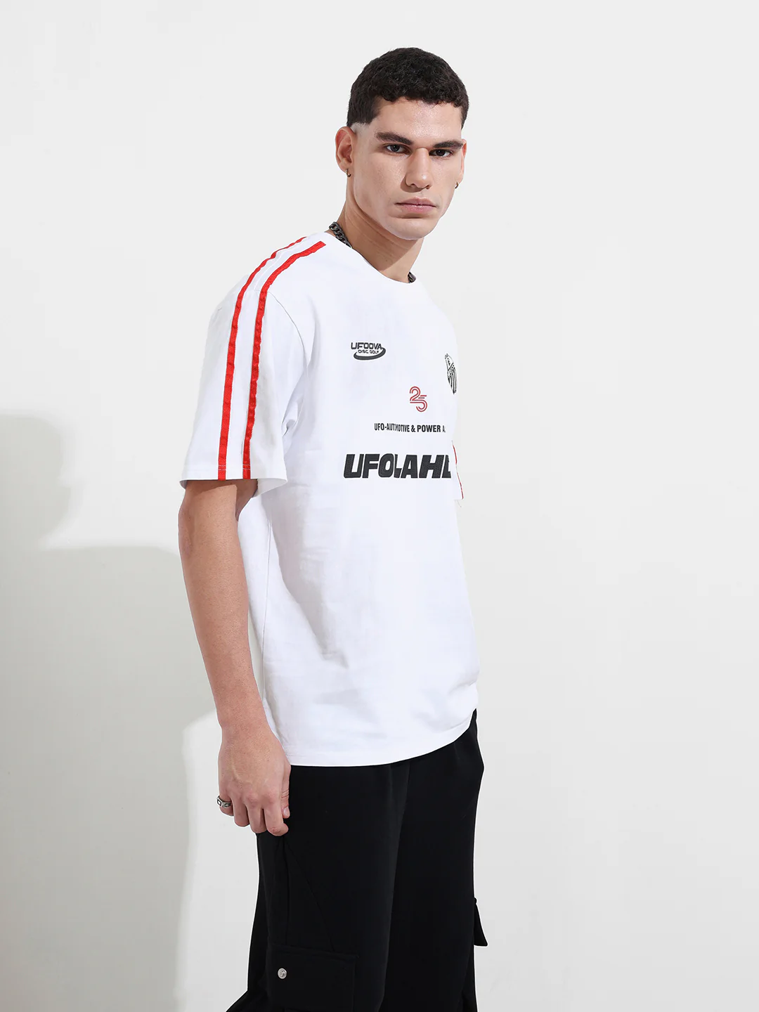 Men's White Relaxed Fit Graphic Printed 240 GSM Street Wear T-Shirt - Image 3