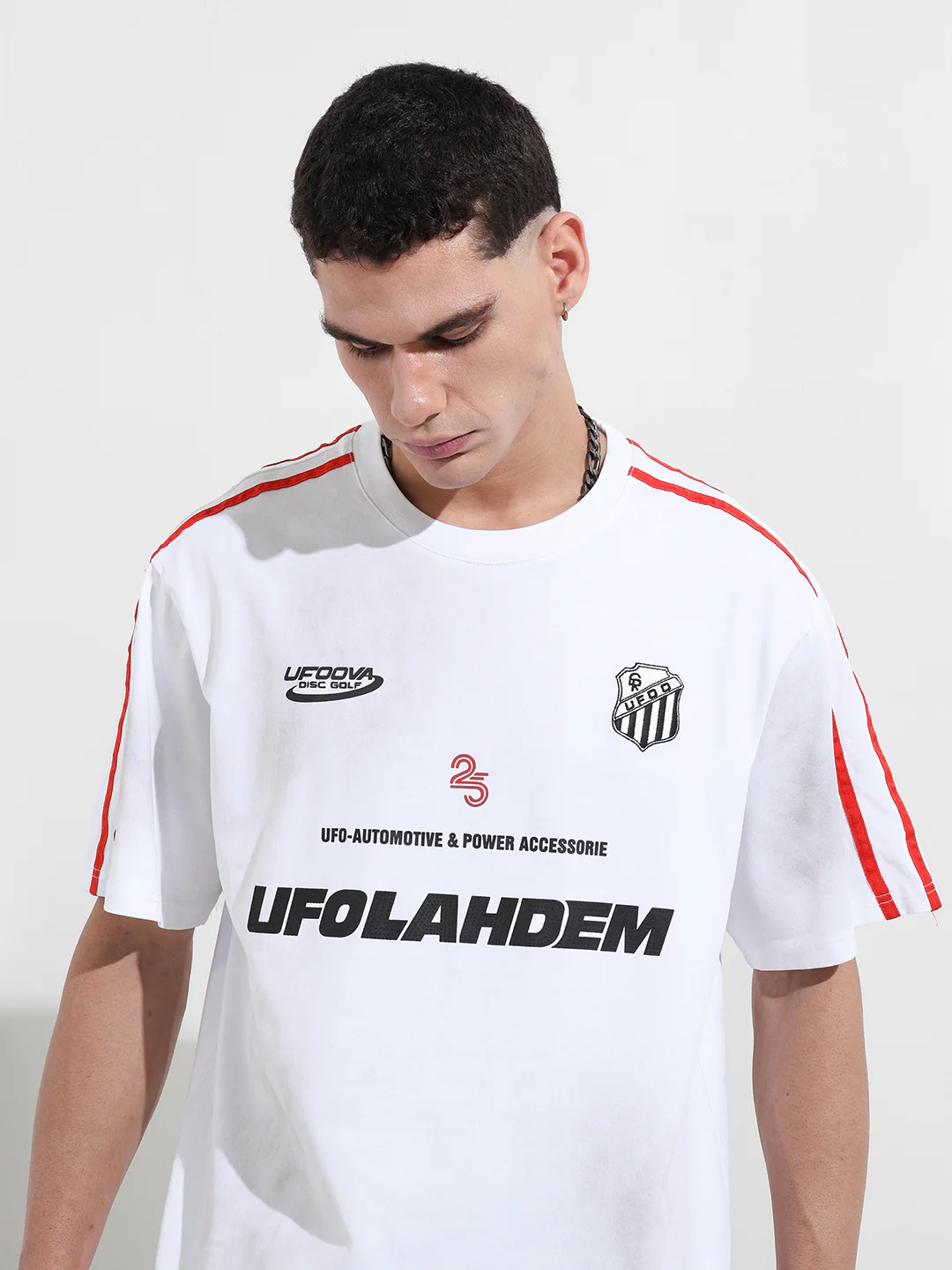 Men's White Relaxed Fit Graphic Printed 240 GSM Street Wear T-Shirt - Image 5