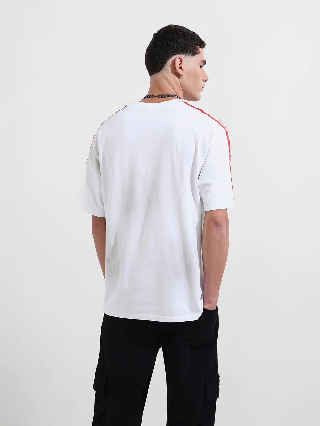 Men's White Relaxed Fit Graphic Printed 240 GSM Street Wear T-Shirt - Image 6
