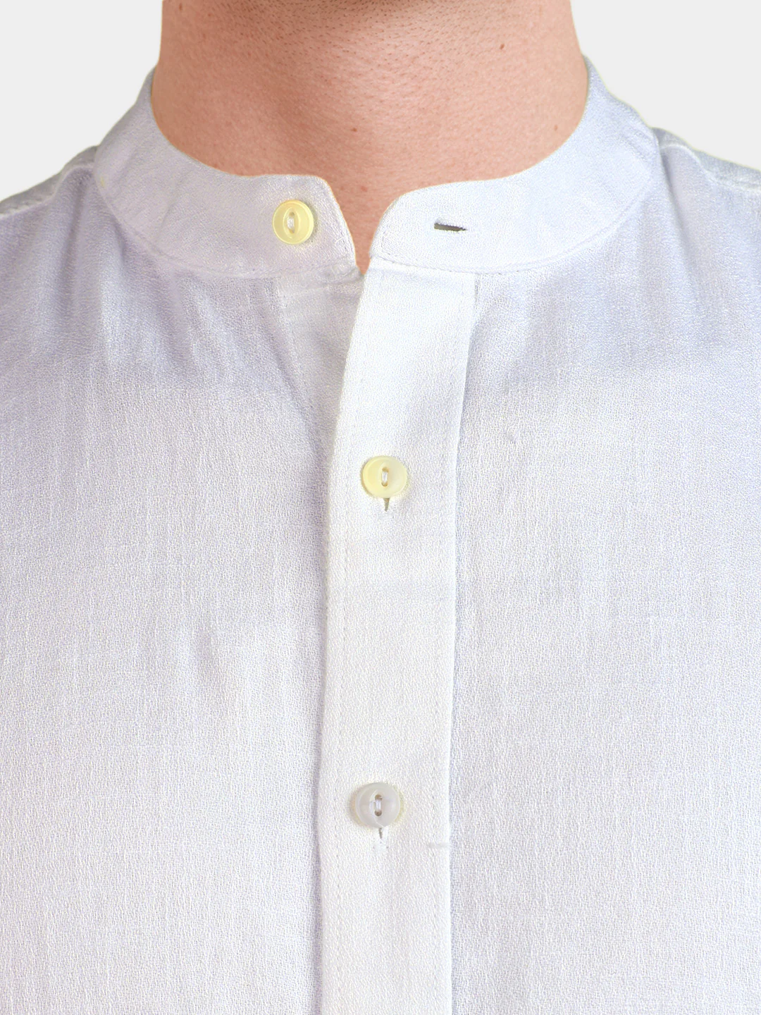 Men's White Relaxed Fit Solid Casual Shirt - Image 3