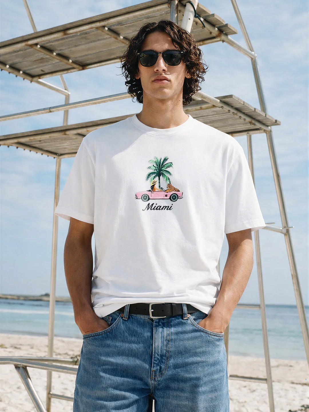 Men's White Relaxed Fit Embroidered Casual T-Shirt
