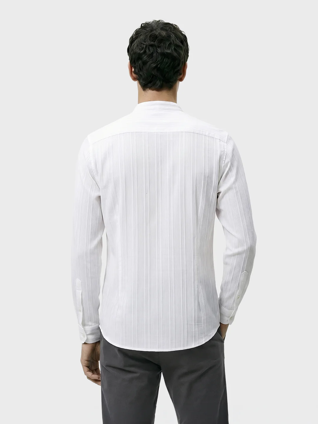 Men's White Slim Fit Solid Casual Shirt - Image 5