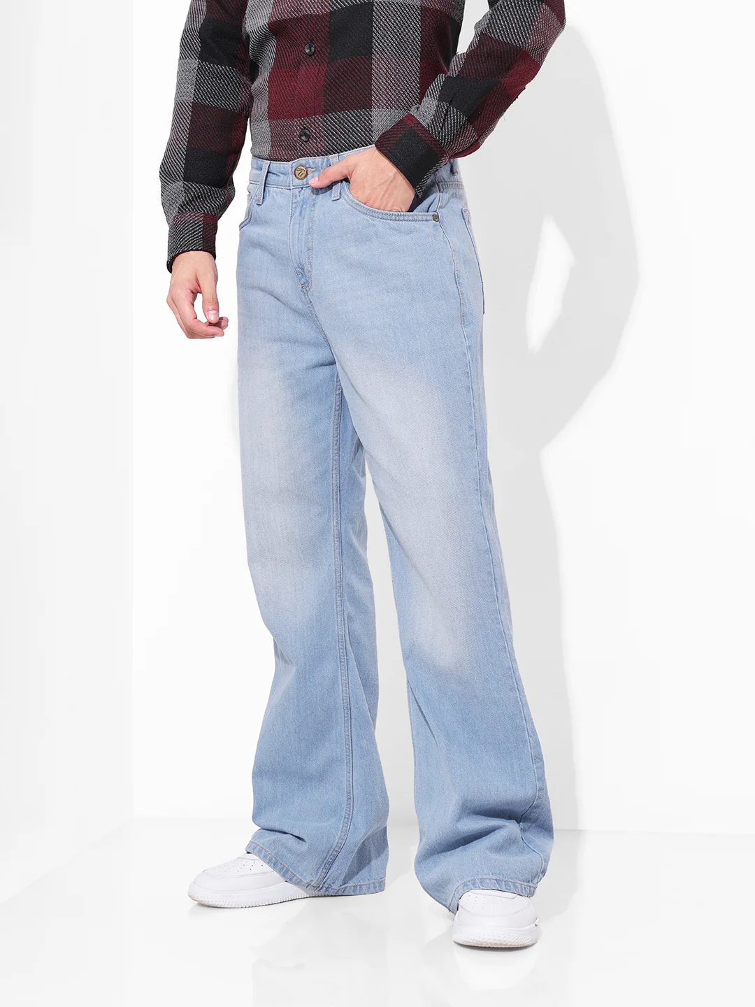 Men's Light Blue Loose Fit Solid Street Wear Jeans - Image 3