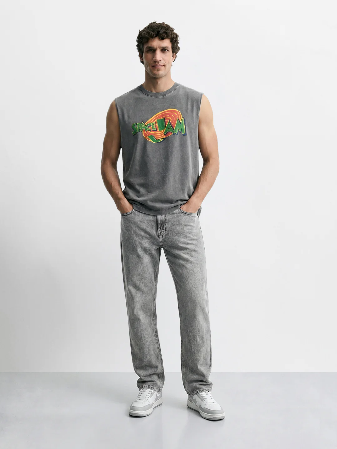 Men's Light Grey Regular Fit Solid Casual Jeans - Image 6