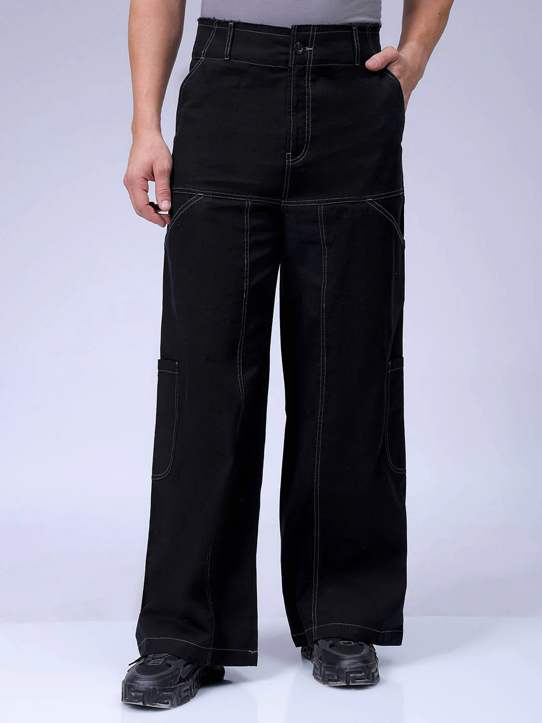 Men's Black Wide Leg Fit Solid Utility Trouser