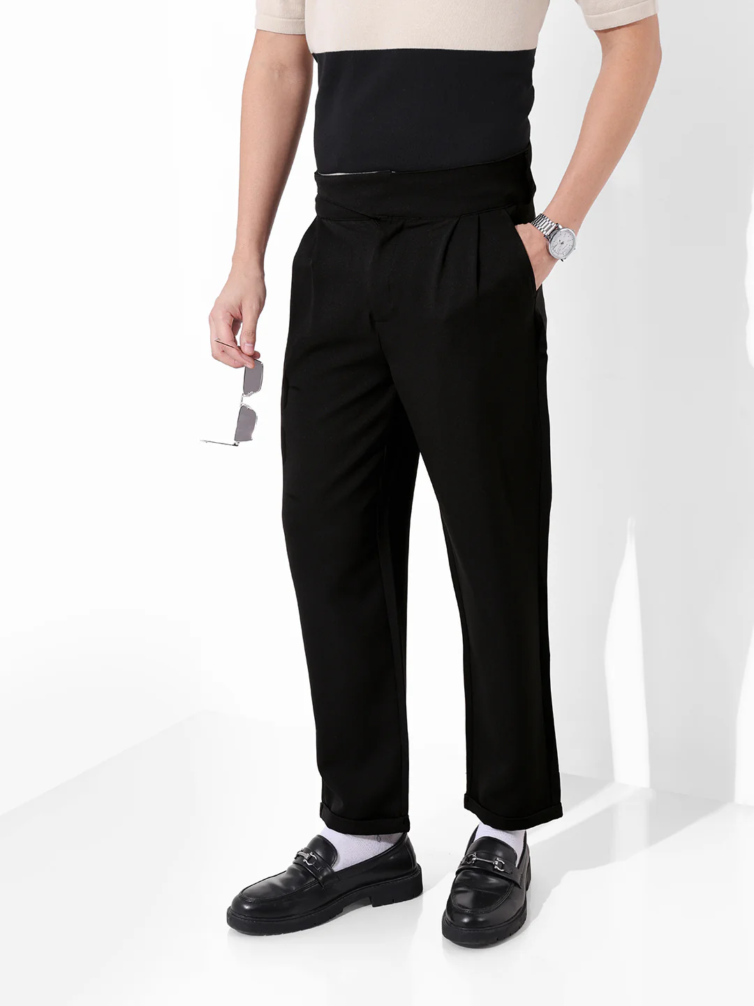 Men's Black Regular Fit Solid Casual Trouser