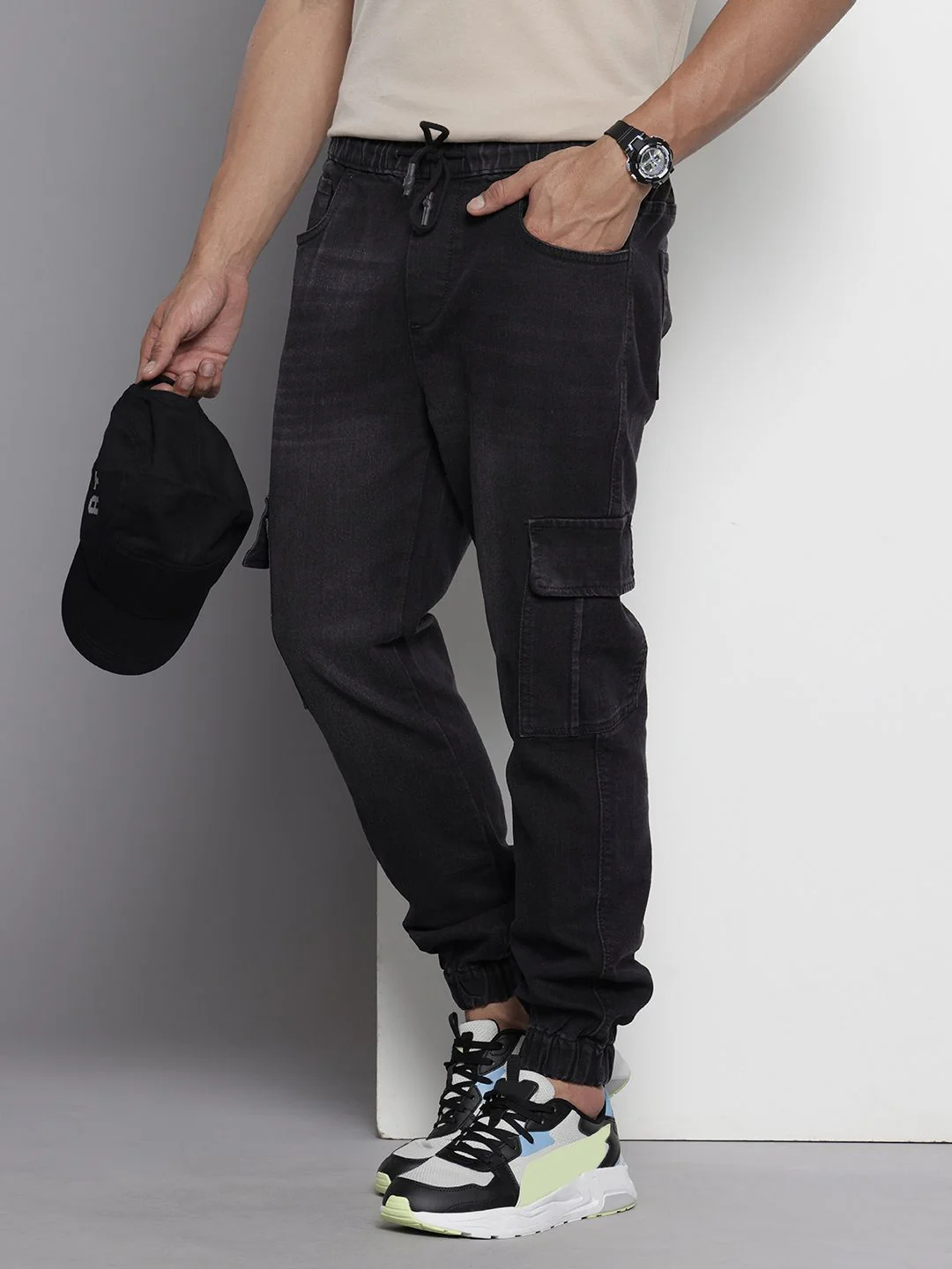 Men's Black Regular Fit Solid Street Wear Jeans