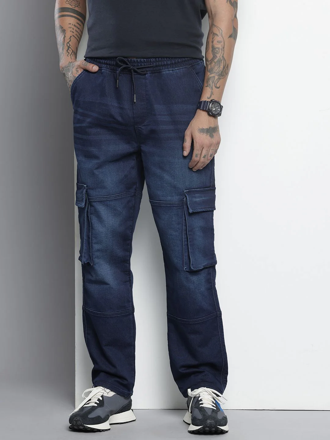Men's Dark Blue Regular Fit Solid Utility Jeans