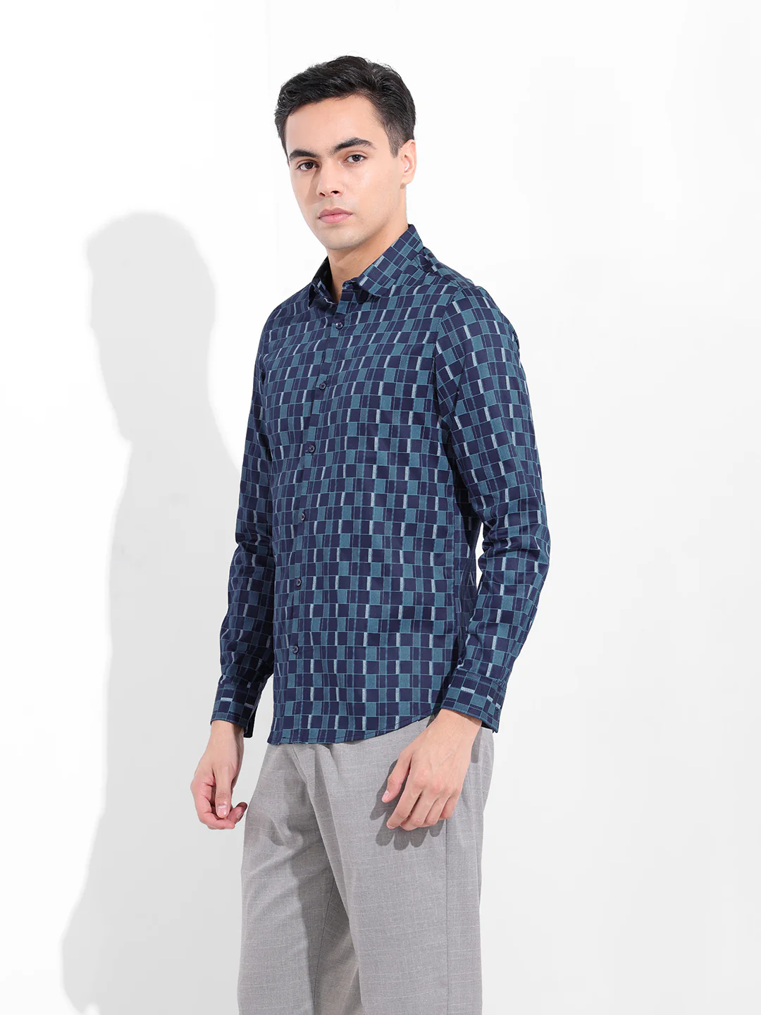 Men's Navy Blue Slim Fit Party Wear Shirt - Image 2