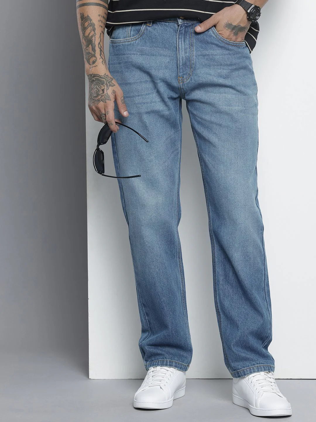 Men's Blue Regular Fit Solid Casual Jeans