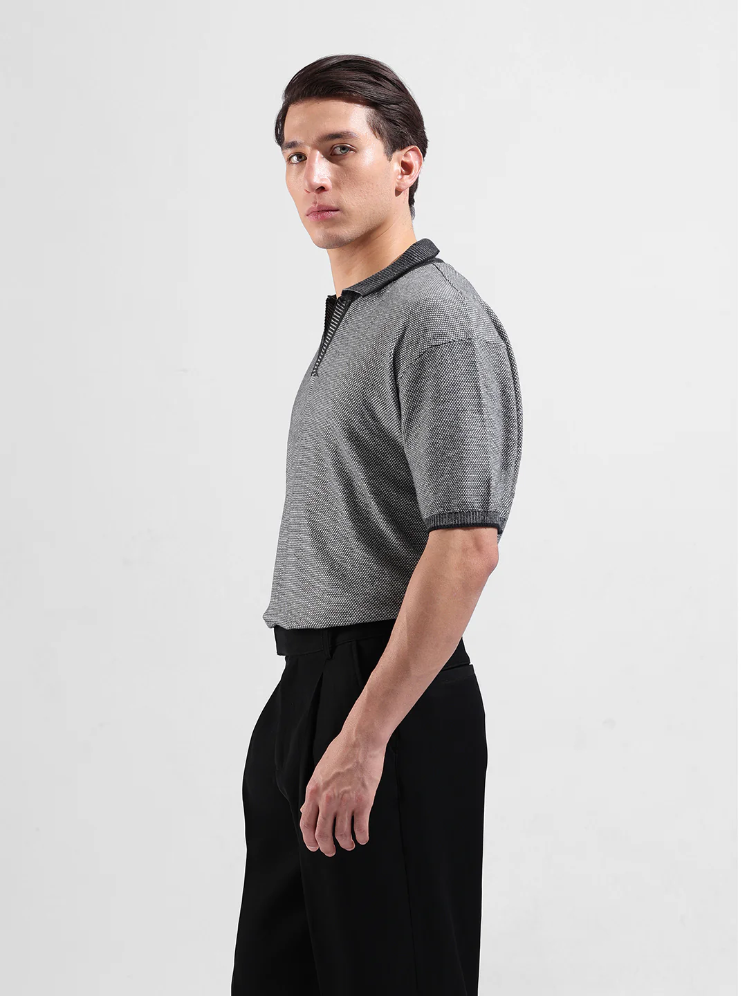 Men's Grey Oversized Fit Solid Flat Knit Polo  Polo T-Shirt - Image 5