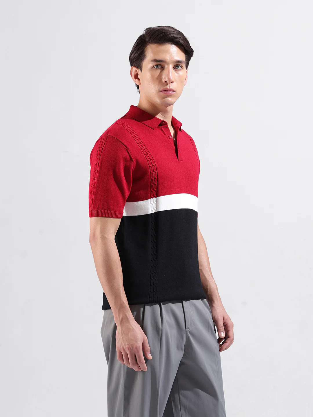 Men's Red Slim Fit Colourblocked Flat Knit Polo T-Shirt - Image 4