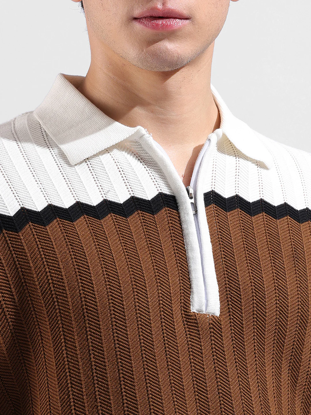 Men's White Slim Fit Colourblocked Flat Knit Polo T-Shirt - Image 3