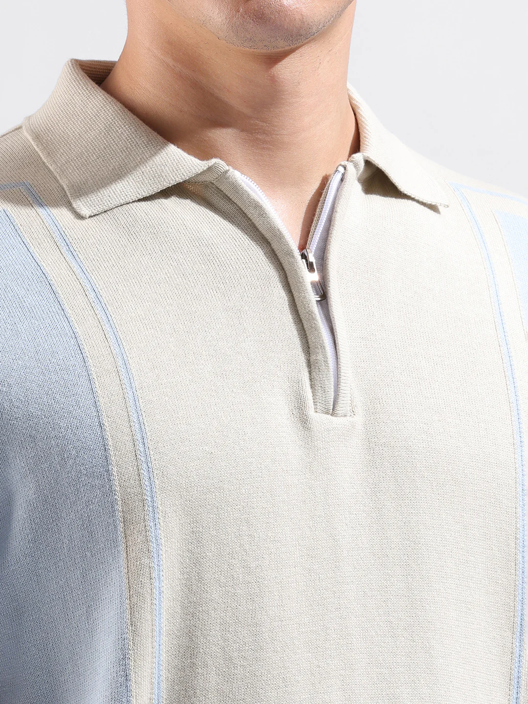 Men's Blue Slim Fit Colourblocked Flat Knit Polo T-Shirt - Image 3