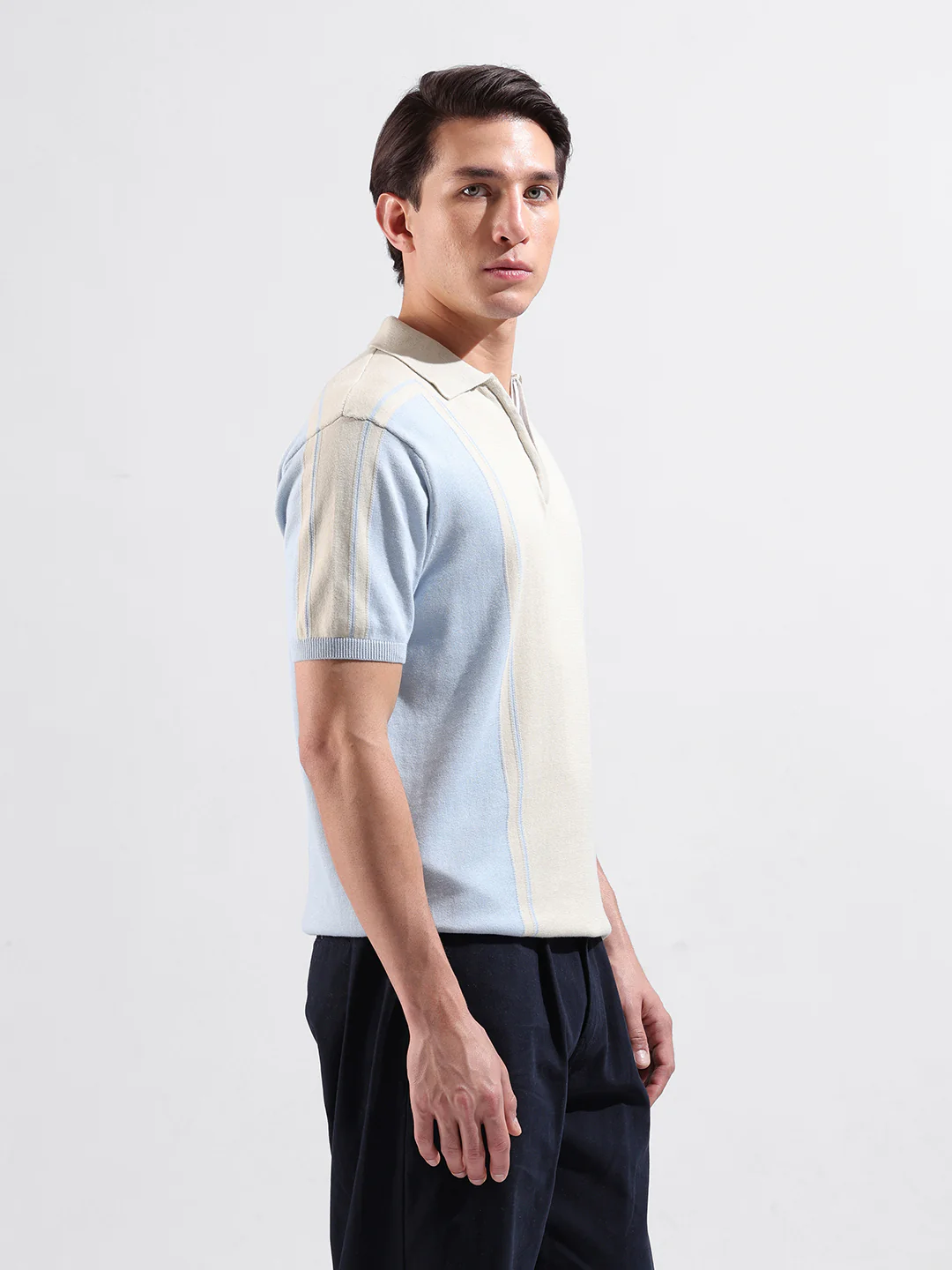 Men's Blue Slim Fit Colourblocked Flat Knit Polo T-Shirt - Image 5