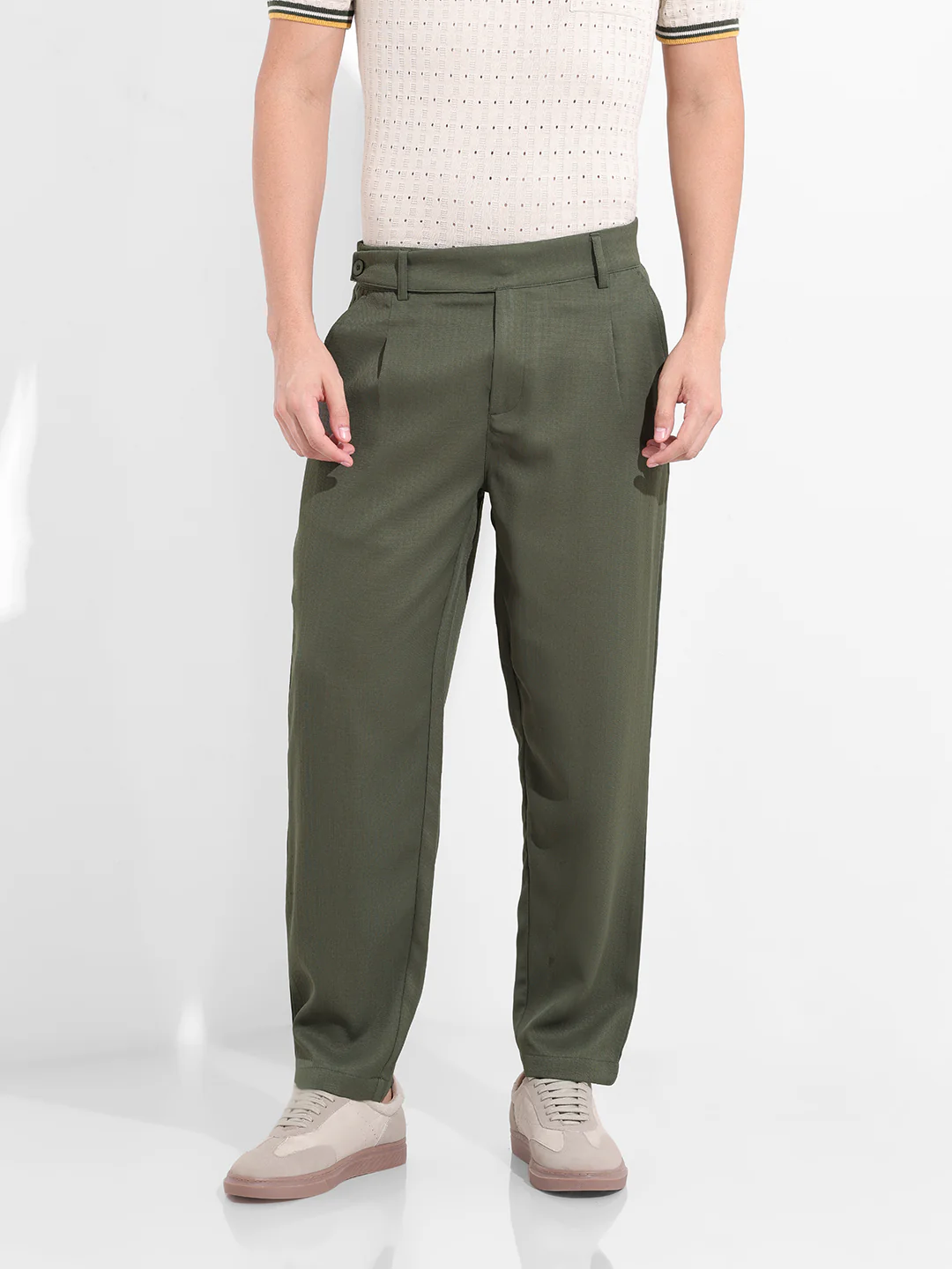 Men's Earthy Green Regular Fit Solid Casual Trouser